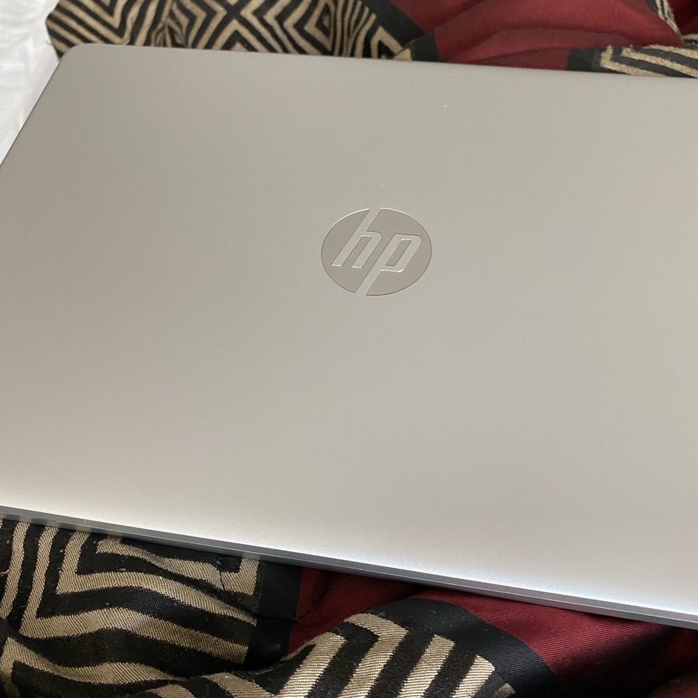 Laptop great condition!!!!! Good for online classes or work from home.